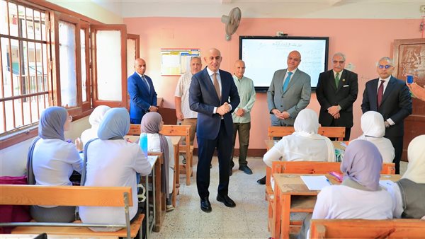 عبداللطيف: التدريس أم المهن والمعلم مسئول عن وضع الطلاب على مسارات المستقبل