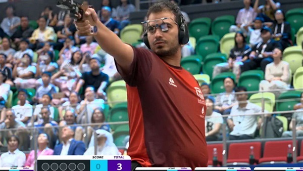 عمر خالد يحقق المركز السادس في مسدس 25 متر ببطولة كأس العالم للرماية بالصين