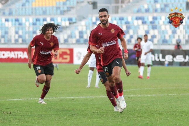 عمرو السولية يحمل شارة كابتن منتخب مصر فى كأس العرب