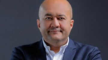 فوربس تختار جون سعد ضمن قائمة «قادة الاستدامة 2025» تقديرًا لجهوده في تعزيز الش المولمالي والتحول الرقمي