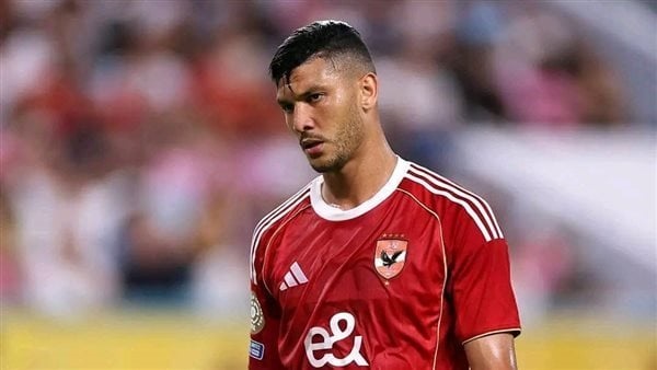 قرار عاجل في الأهلي بسبب أشرف داري