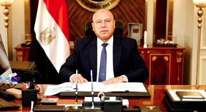 كامل الوزير يتوجه إلى الصين للمشاركة في احتفالات يوم النصر