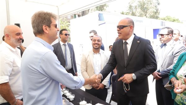 لأول مرة.. شهادات معتمدة دوليًا بين "العمل" وفرعي "الساليزيان الإيطالي" بالقاهرة والإسكندرية