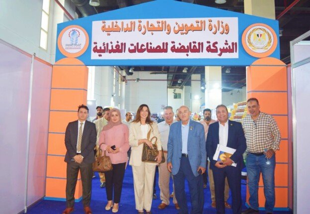 لجنة المعارض بغُرفة القاهرة تتفقد معرض أهلًا مدارس الرئيسي بمدينة نصر