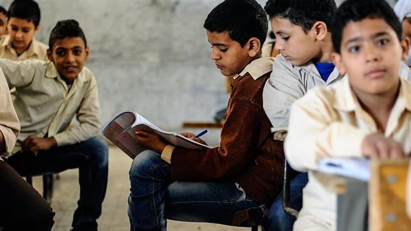 متاح لهؤلاء.. رابط التقديم في مدارس صناعة الدواء 2025
