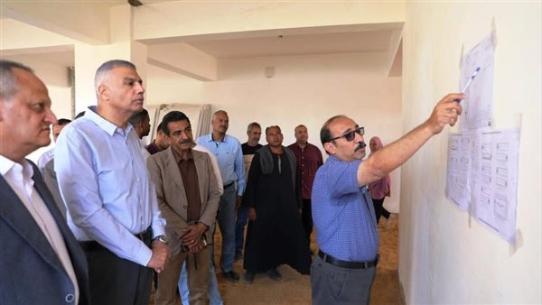 محافظ أسوان: التعليم أولوية قصوى وجولات مفاجئة للتأكد من جاهزية المدارس