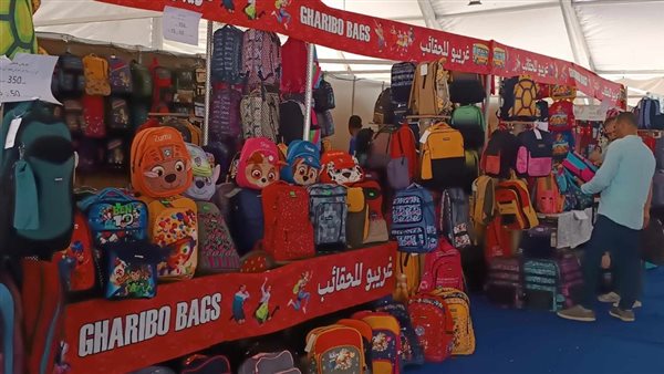 محافظ الجيزة: معارض أهلا مدارس تخفيف الأعباء عن الأسر وتلبى احتياجاتهم