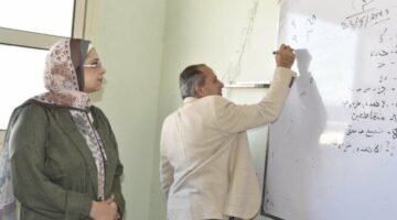 محافظ بورسعيد يتابع انتظام الدراسة بمدرسة الشهيد فتحي عبد الحميد للتعليم الأساسي بسهل الطينة