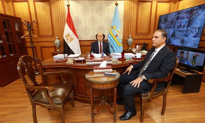 محافظ كفرالشيخ يبحث مع رئيس قطاع الكهرباء تطوير الشبكات والخدمات المقدمة للمواطنين