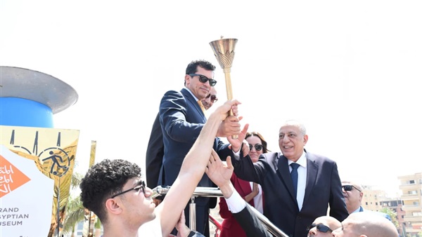 محمد هارون: إطلاق الشعلة تحت رعاية مجلس الوزراء تجسد رؤية الدولة لدعم الرياضة