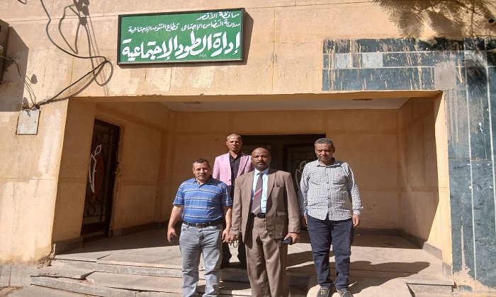 مدير تضامن الأقصر يتفقد وحدة الطود الاجتماعية لمتابعة انضباط العمل