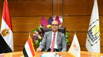 مذكرة تفاهم بين الجامعة المصرية للتعلم الإلكتروني الأهلية وأسيوط