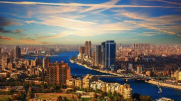 مصر تستهدف نموا اقتصاديا 7% بحلول 2030