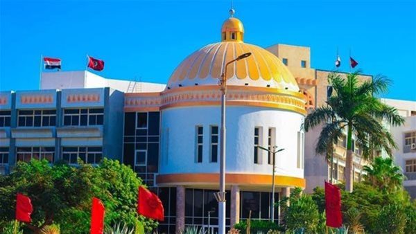 مصرع طالبة بكلية الزراعة في الفيوم إثر حادث سير.. والجامعة تنعاها