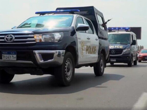 مصرع عنصرين إجراميين وضبط ثالث في تبادل لإطلاق النار مع قوات الشرطة ببسيون