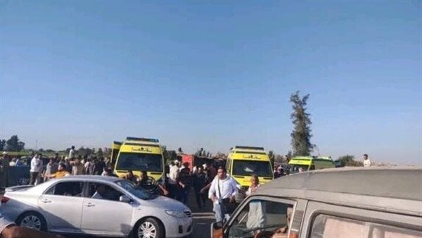 مصرع وإصابة 28 شخصًا في حادث انقلاب أتوبيس بالشرقية