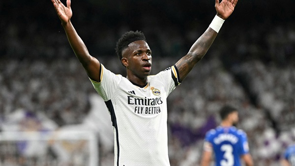 مفاجأة مدوية.. ريال مدريد يوافق على رحيل فينيسيوس مجانًا