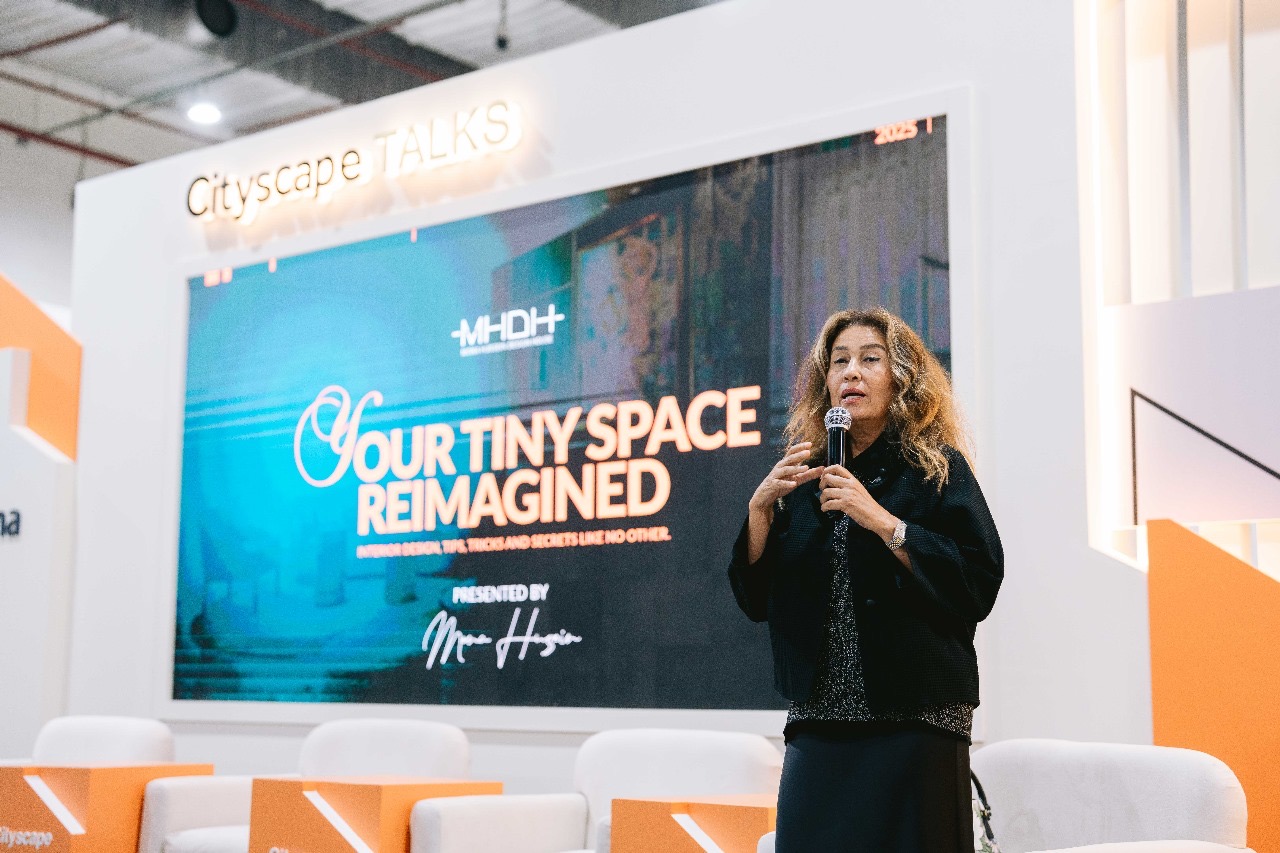 منى حسين خلال محاضرة بـ Cityscape Talks: التصميم الذكي يحول المساحات الصغيرة إلى منازل مثالية للعائلات