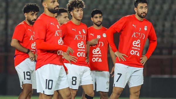 موعد انتظام صلاح ومرموش في معسكر منتخب مصر