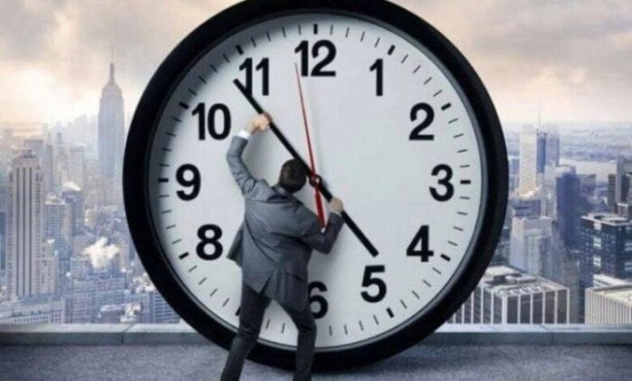موعد تغيير الساعة.. التوقيت الشتوي 2025 في مصر رسميًا