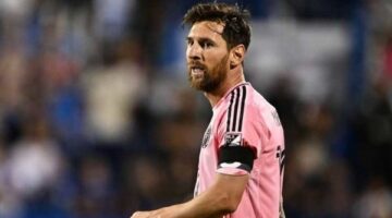 ميسي يهنئ ديمبلي بالتتويج بالكرة الذهبية