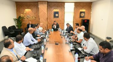 وزير الإسكان يتابع مشروعات العلمين الجديدة ومارينا 