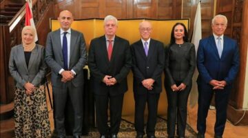 وزير التعليم العالي يشهد احتفالية إطلاق دبلوم إعداد معلم "التوكاتسو"
