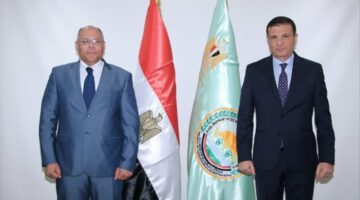  وزير الزراعة يبحث مع السفير المصري لدى الكويت تعزيز التعاون الزراعي