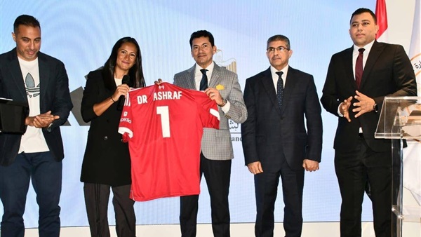 وزير الشباب والرياضة يشهد توقيع بروتوكول تعاون مع شركة "أديداس" لدعم الأنشطة الرياضية