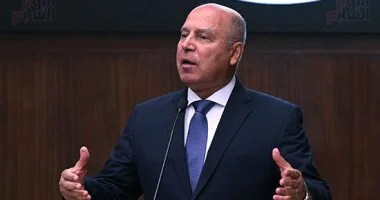 وزير الصناعة: 6009 رخصة تشغيل و230 ألف فرصة عمل خلال عام.. و1235 مصنعًا يعود للإنتاج