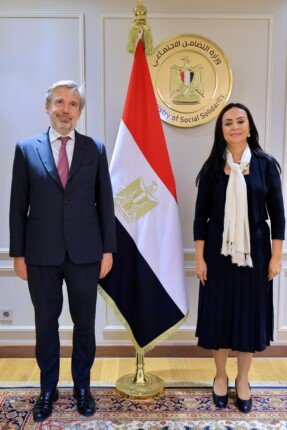 وزيرة التضامن تبحث مع سفير إيطاليا التعاون في مجالات التمكين الاقتصادي والأسر المنتجة