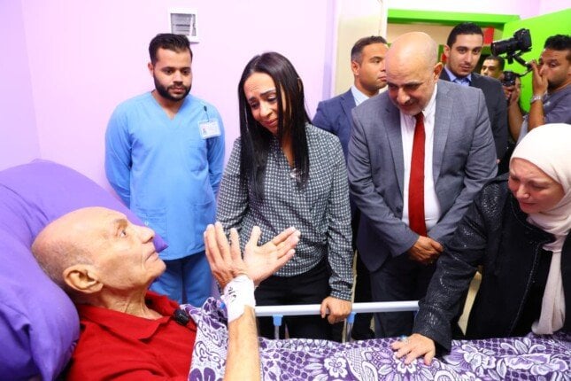 وزيرة التضامن تشهد انطلاق أعمال تطوير دور “أبي وأمي” لرعاية كبار السن ومرضى ألزهايمر