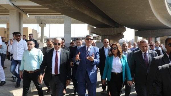 وزيرة التنمية المحلية ومحافظ الجيزة يتفقدان أعمال تطوير محيط مستشفى بولاق الدكرور