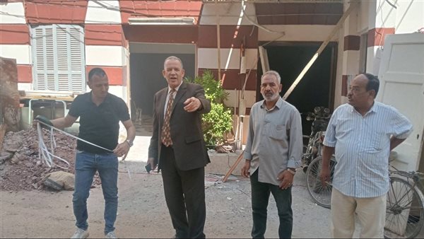 وكيل تعليم بأسيوط يتفقد أعمال تطوير ورفع كفاءة مبنى وأقسام المديرية