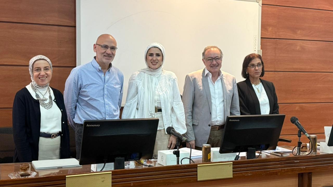 يمنى الهواري تحصل على درجة الدكتوراة في الهندسة المعمارية عن رسالتها حول “تصنيف اتجاهات العمارة المعاصرة”