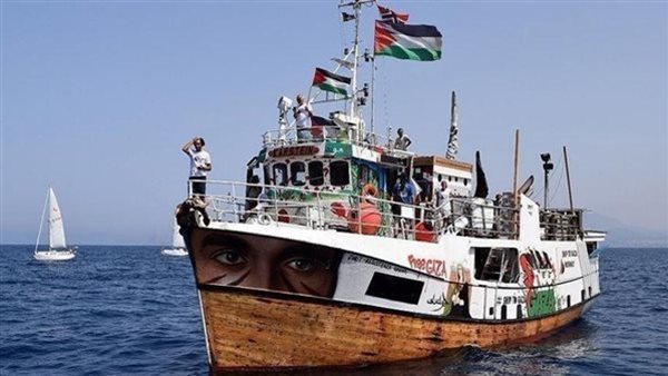 البحرية الإسرائيلية تعترض آخر قارب من أسطول الصمود المتجه إلى غزة