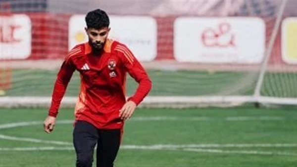 لغز غياب أحمد رضا عن قائمة الأهلي امام كهرباء الإسماعيلية (خاص)
