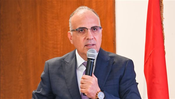 اتخذنا إجراءات استباقية وغمر أراضي طرح النهر لا يعني “غرق المحافظات”