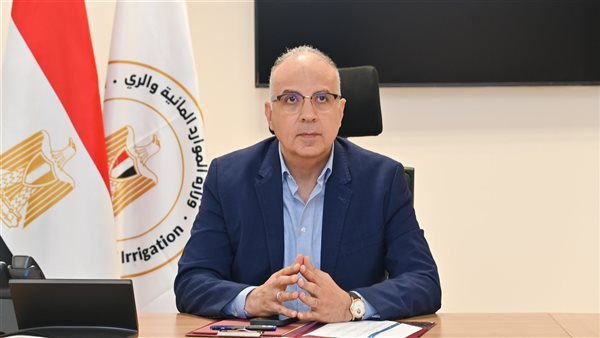 استمرار التعديات على أراضى طرح النهر يضر بإيصال المياه للملايين