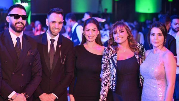 بحضور دينا فؤاد ومي سليم.. “واما” يتألقون بحفل ضخم بالقاهرة الجديدة (صور)