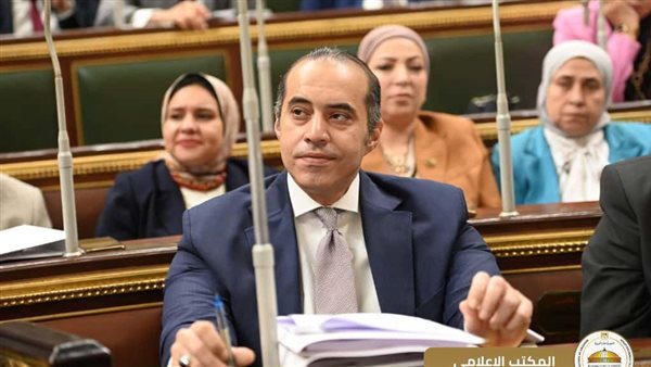 المستشار محمود فوزي وزير الشؤون النيابية يحضر جلسة مجلس النواب