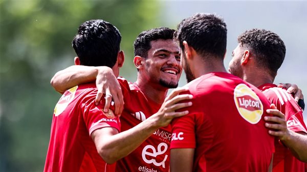 غيابات مؤثرة بالأهلى قبل مواجهة كهرباء الإسماعيلية فى الدورى
