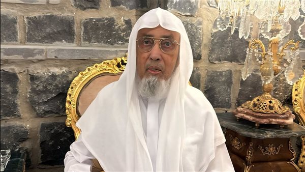 عاجل.. وفاة بشير أحمد صديق شيخ القراء بالمسجد النبوي عن عمر ناهز 90 عاما