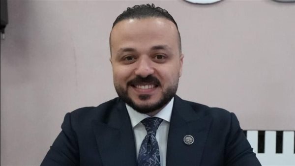 محمد الجارحي يعلن رحيل عمه ويحدد موعد الجنازة والعزاء