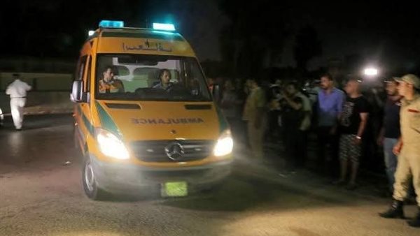 مصرع شاب وإصابة آخر فى تصادم دراجة بخارية بسيارة بقنا