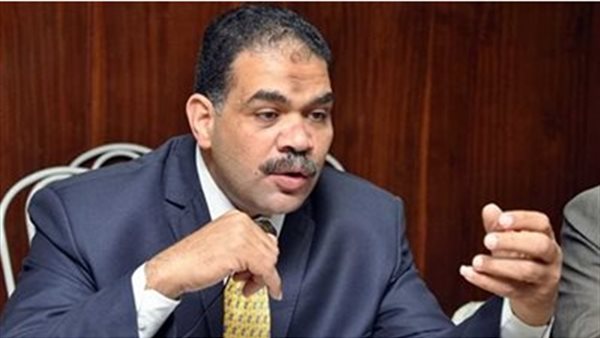 الغيرة شعور فطري لكنها تتحول لسيطرة إذا خرجت عن حدها