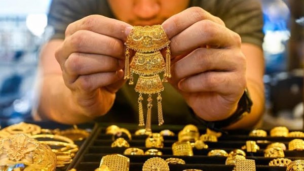 بكام الأصفر النهارده.. أسعار الذهب اليوم في مصر 5 نوفمبر 2025 تتأرجح بين الاستقرار والتراجع