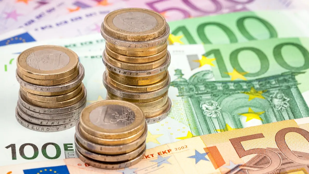 ارتفاع سعر اليورو مقابل الجنيه المصري اليوم الخميس 27 نوفمبر 2025 في البنوك والسوق السوداء