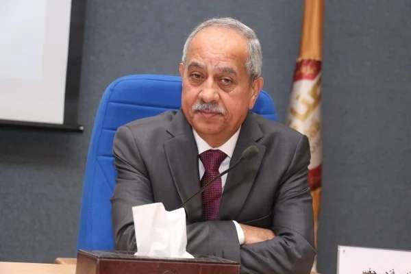 عاجل.. الجغبير يهنئ الشواربة بفوزه بجائزة أفضل مدير بلدية في المدن العربية