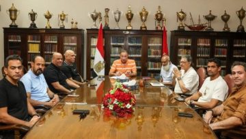 عاجل.. تفاصيل اجتماع الخطيب مع الجهاز الفني الجديد للأهلي